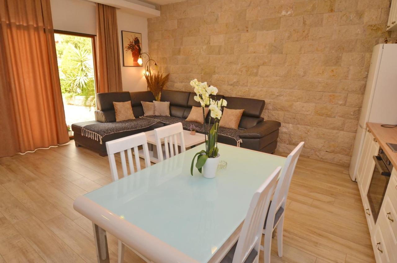 Villa Ilijana Tivat Exterior photo